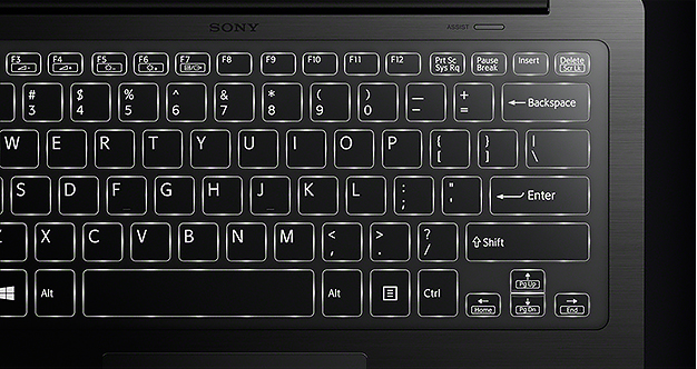 暗い環境でもタイプ入力が容易。バックライトキーボード